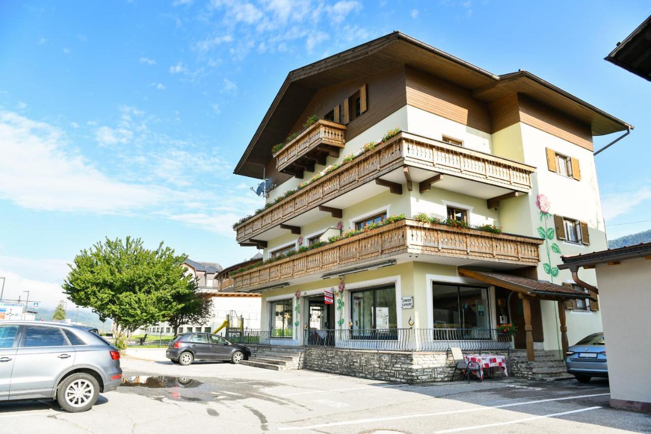 Guesthouse Rosengarten Доббиако Экстерьер фото