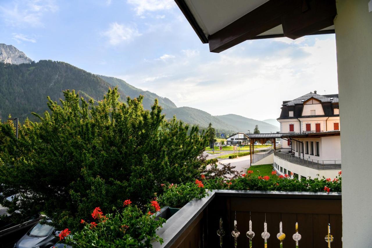 Guesthouse Rosengarten Доббиако Экстерьер фото