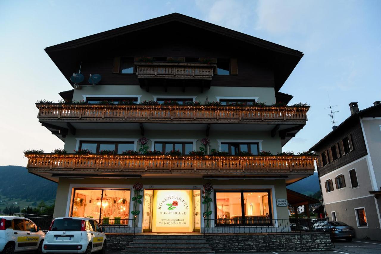 Guesthouse Rosengarten Доббиако Экстерьер фото